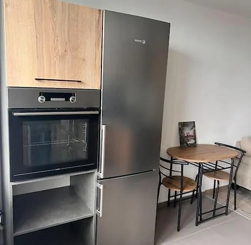 Sparrow Apartmens 3 *