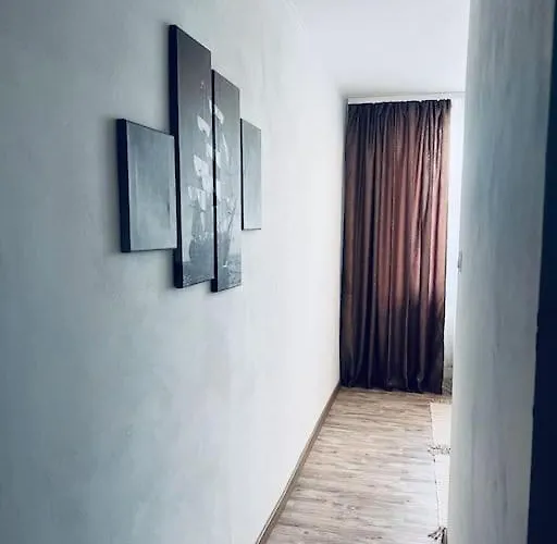 Sparrow Apartmens 3 Appartement Košice