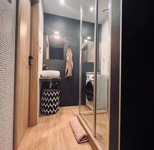 Sparrow Apartmens 3 *